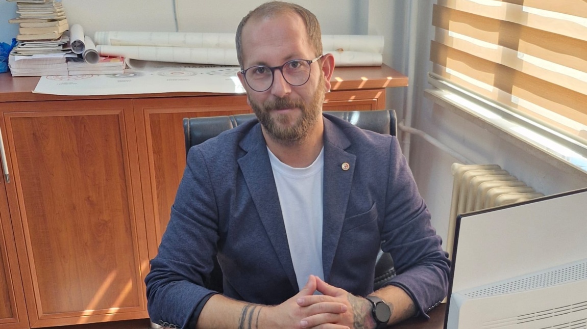 Erdem ÇAKOĞLU - Teknik Memur